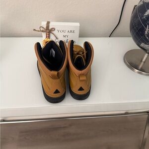 Nike ACG Tan Boots Casual Suede Design